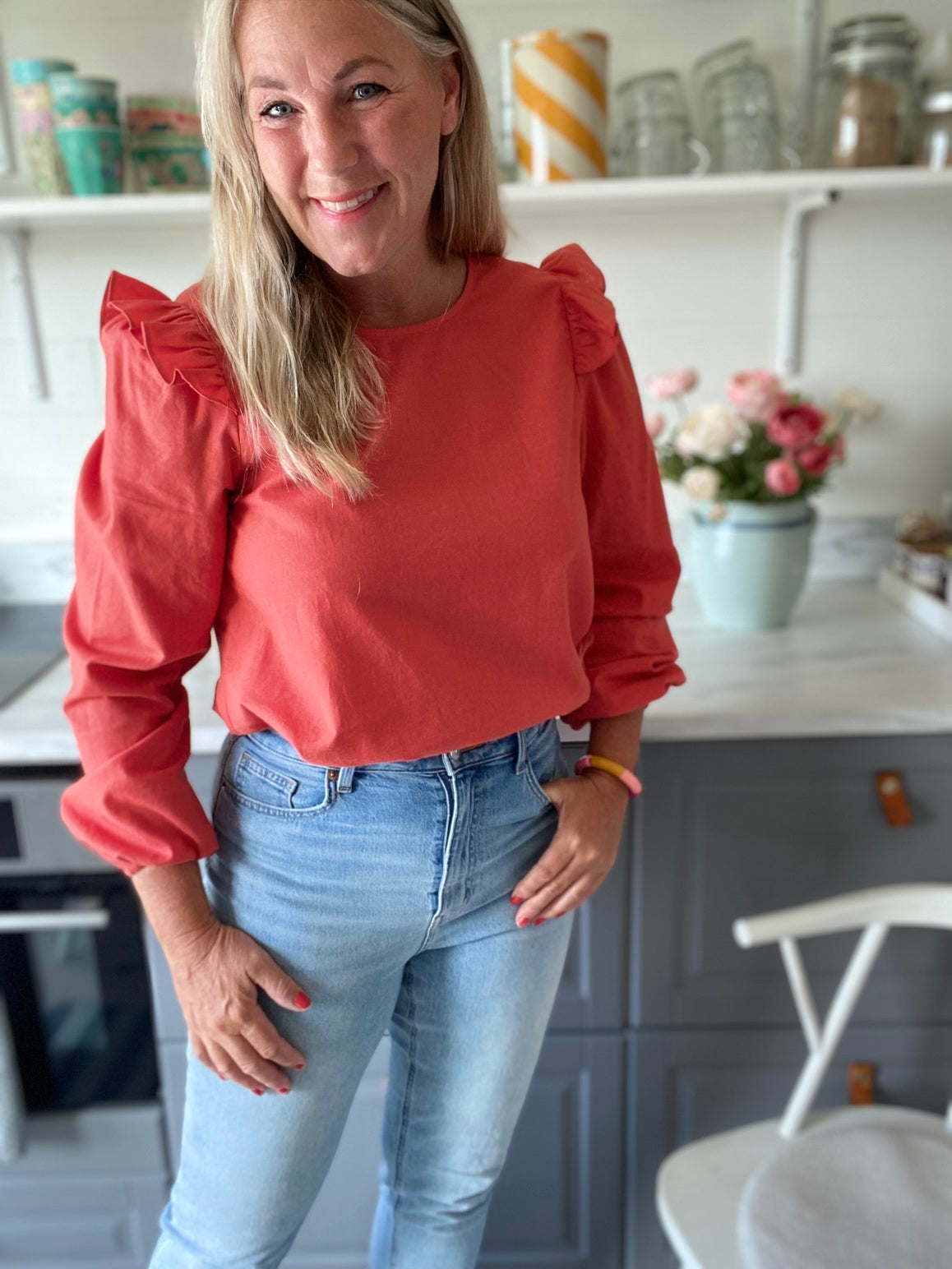 Blus Maja med volang - Rödorange