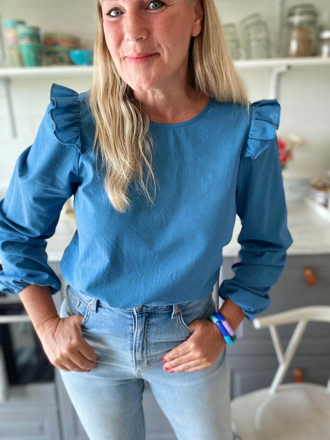 Blus Maja med volang - Dimblå