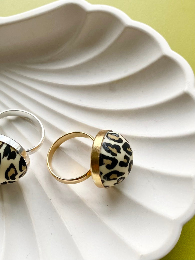 Ring Leo