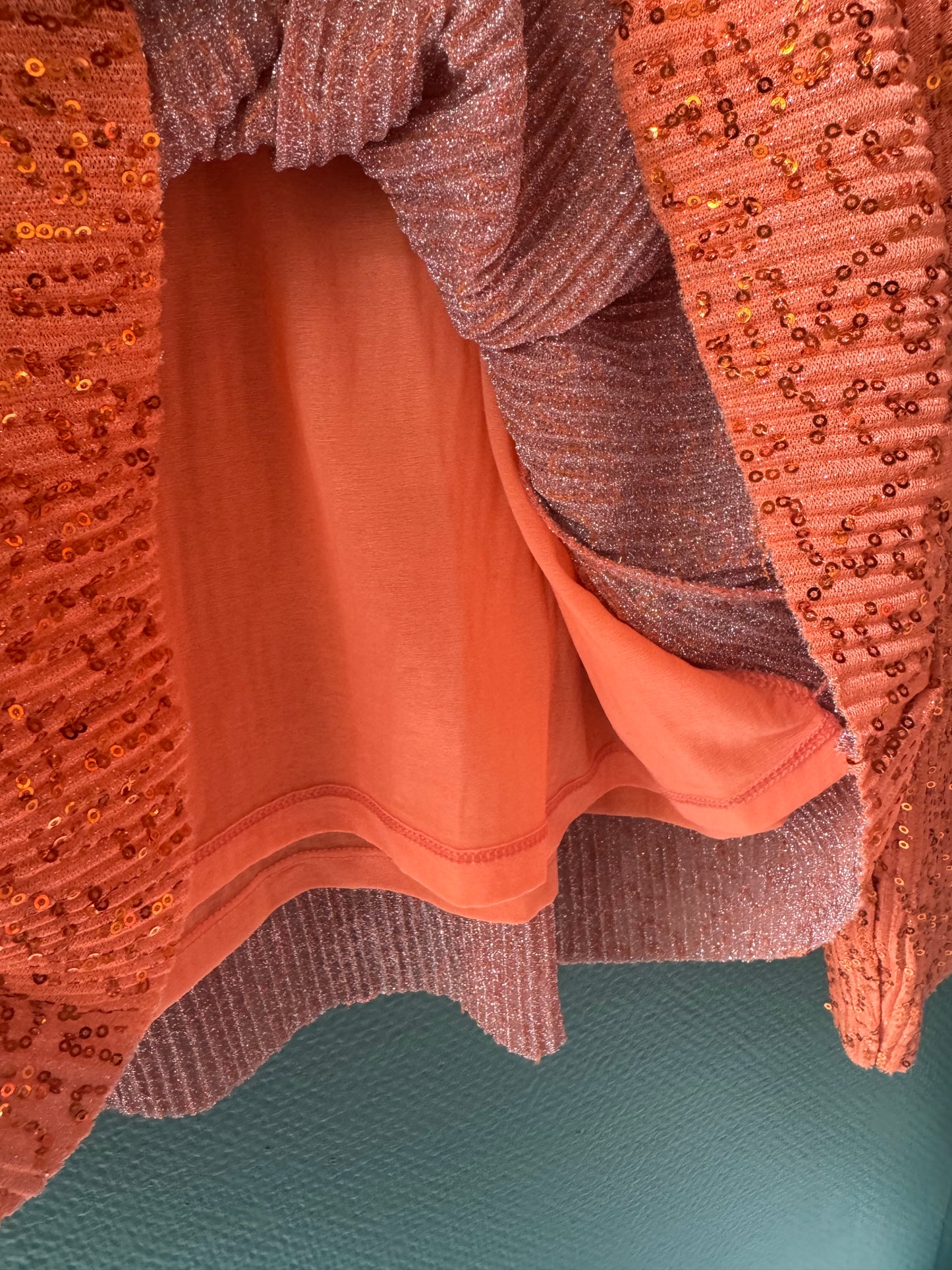 Stine Goya orange paljettblus/top stl. 42