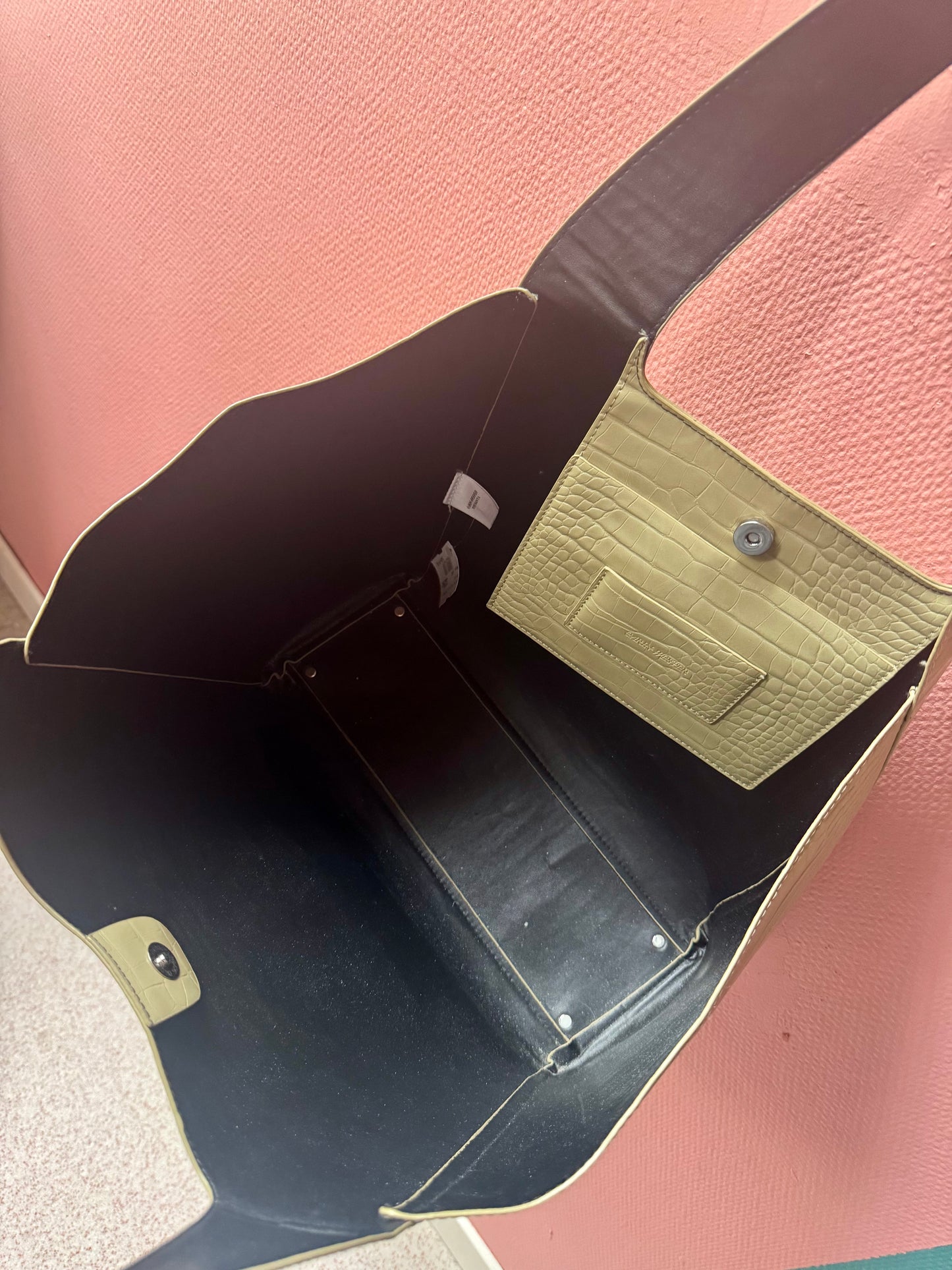 Carin Wester Tote Sanya