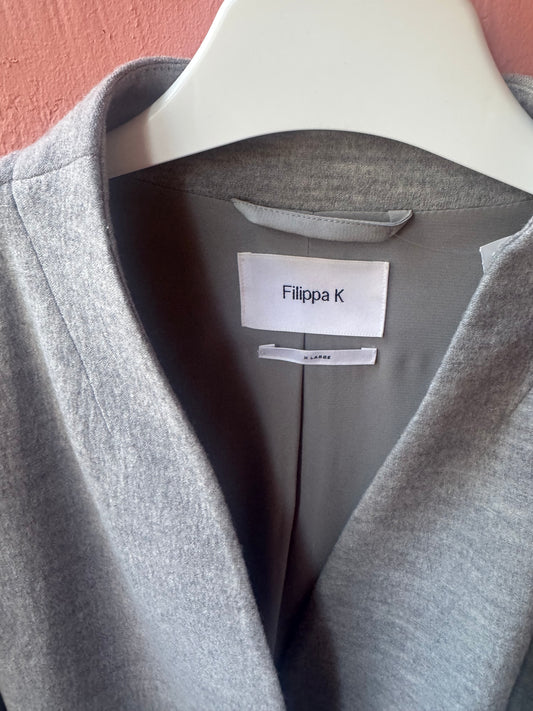 Filippa K ljusgrå kavaj stl. XL