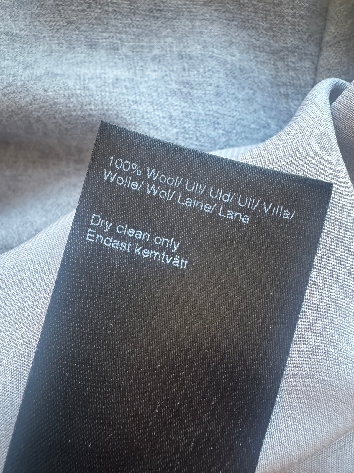 Filippa K ljusgrå kavaj stl. XL