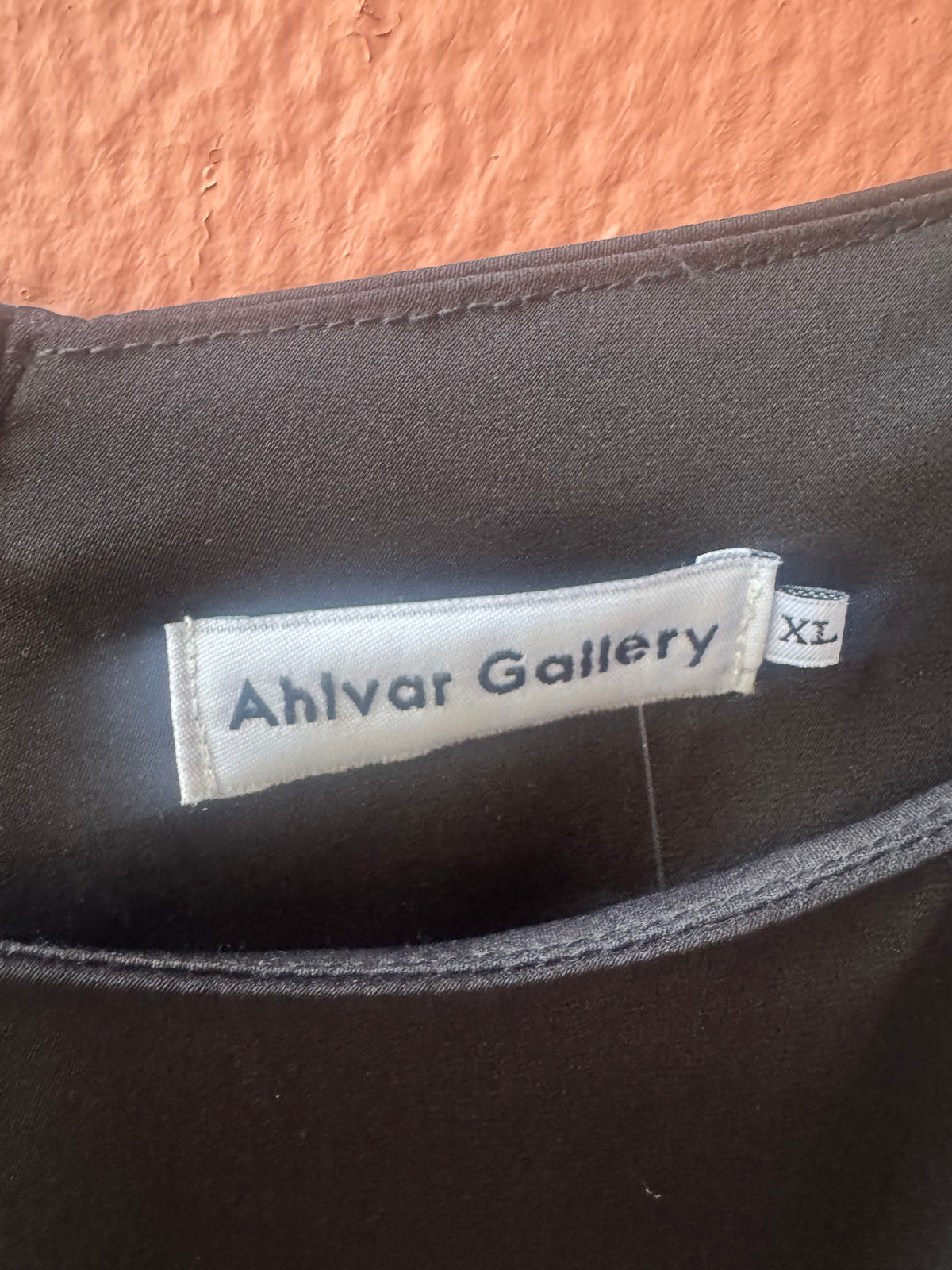 Ahlvar Gallery sidentop svart stl. XL