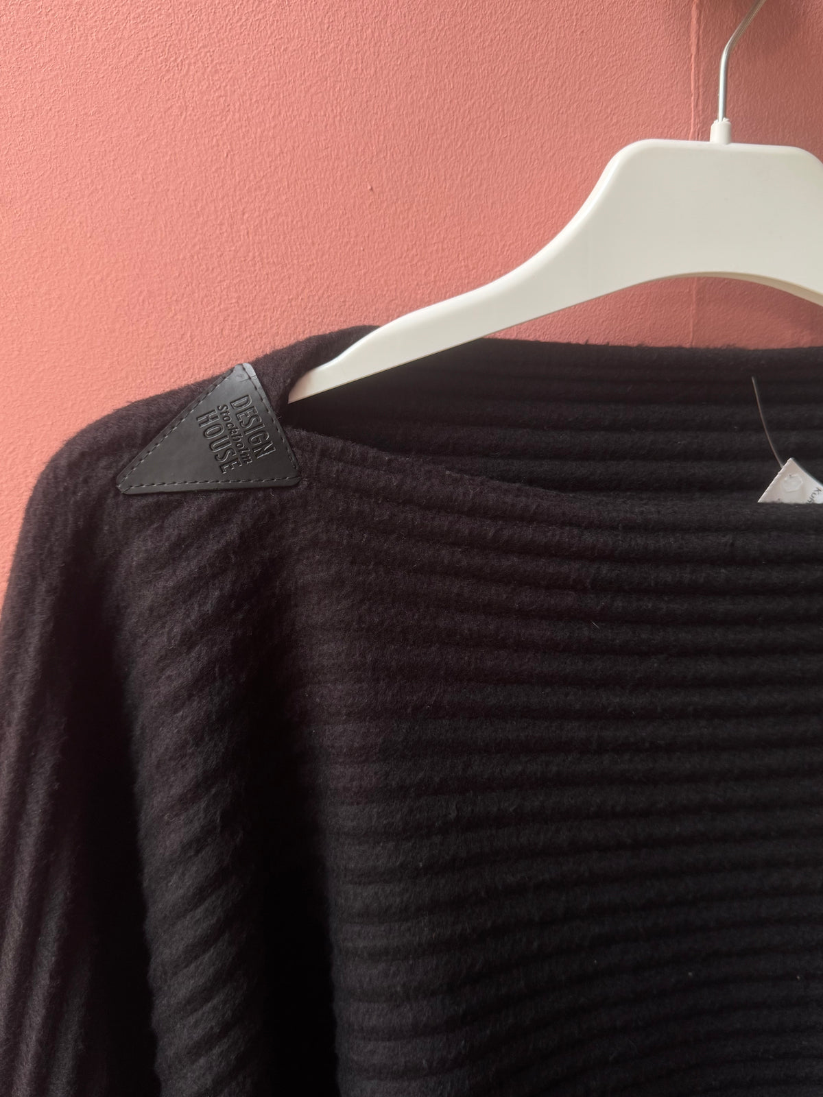 Design House poncho svart One Size