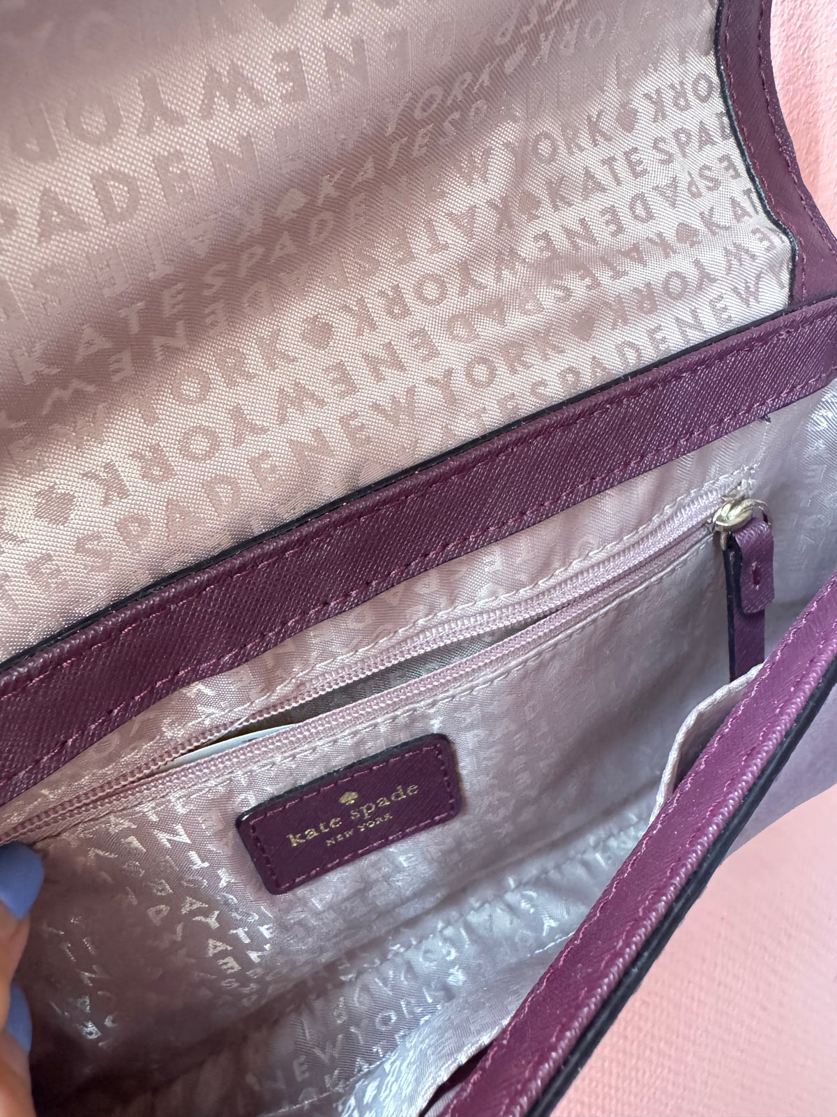 Kate Spade vinröd skinnväska