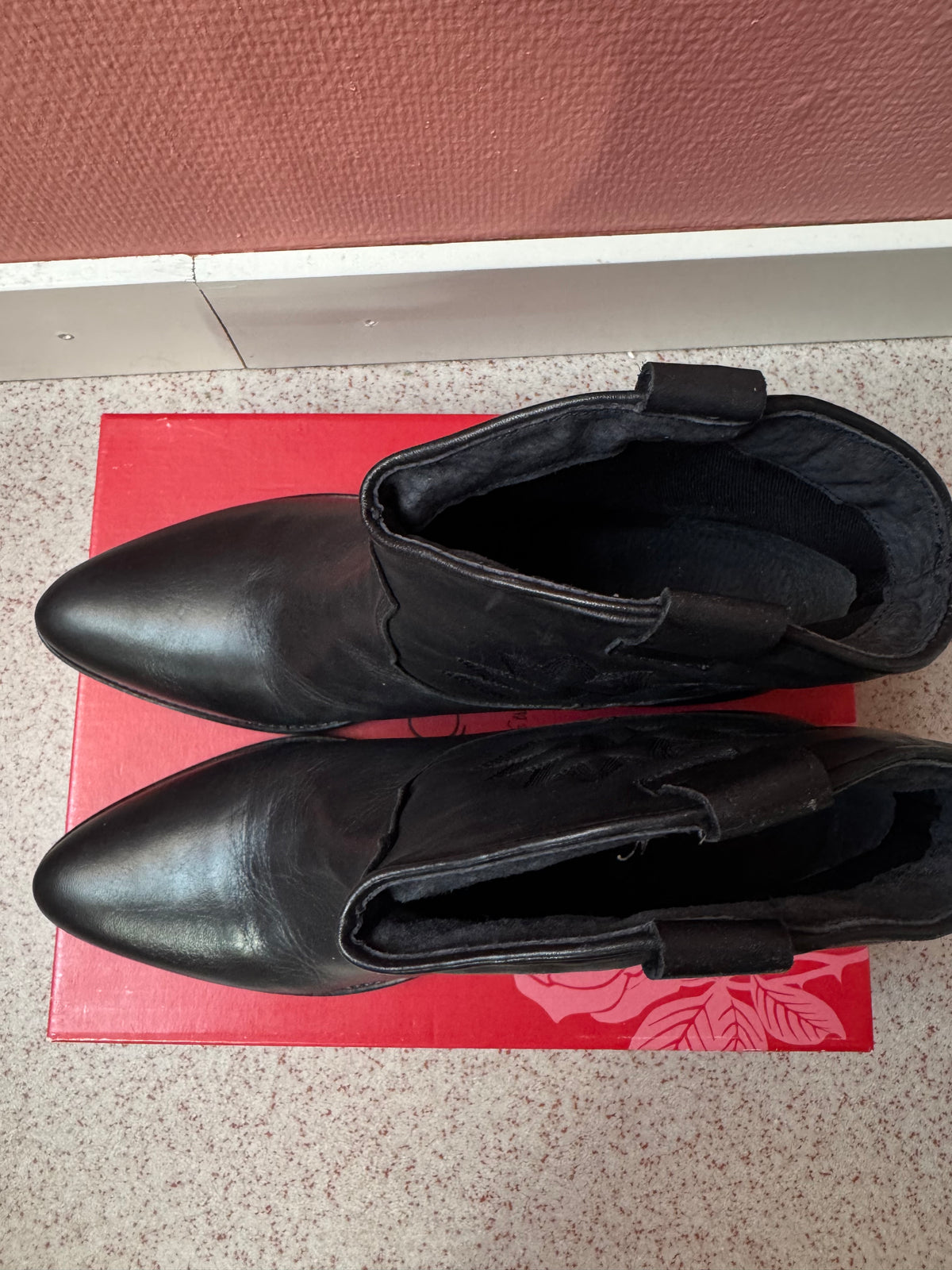 Rosa Negra skinnboots stl. 40