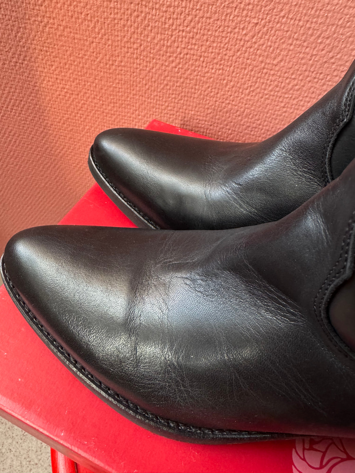 Rosa Negra skinnboots stl. 40